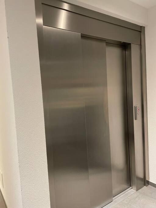Proche Lausanne: Studio Bien Equipe Apartment Prilly Luaran gambar